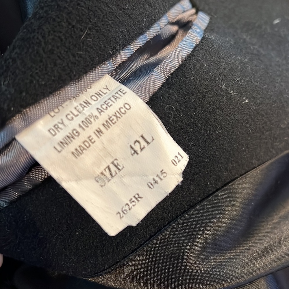 Coat - Picture 5 of 10